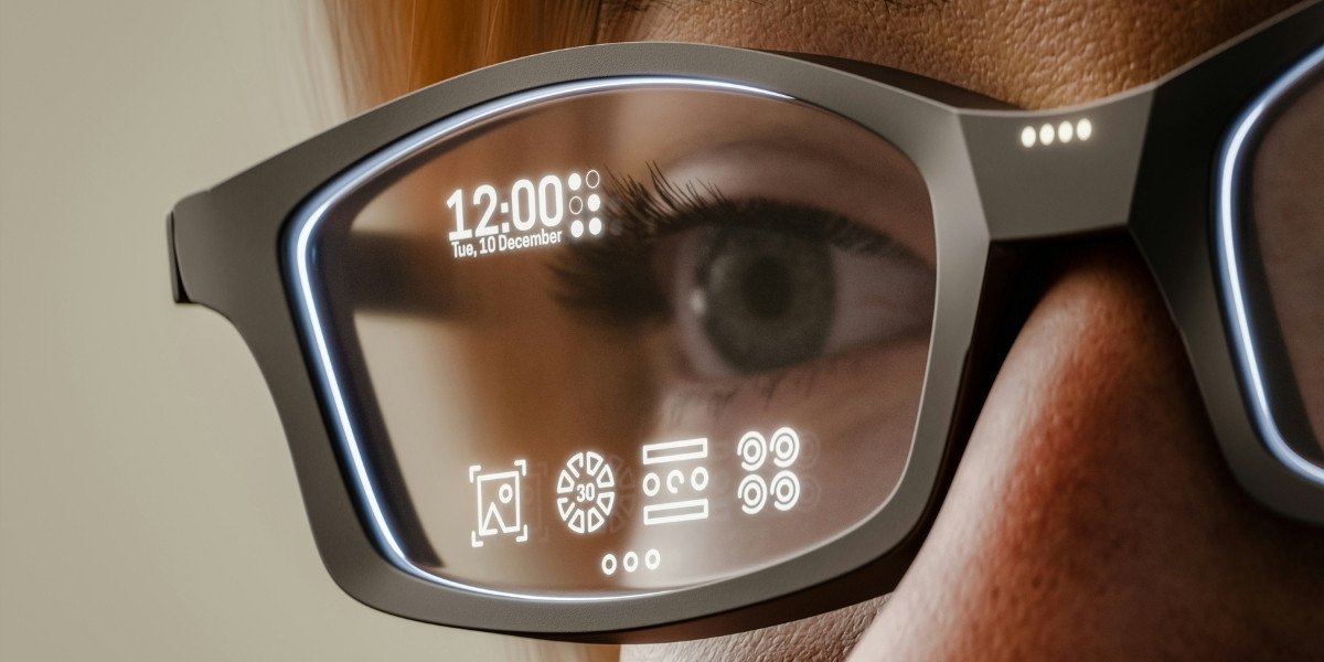 The Future is Clear: Smart Glasses' Role in Mainstream AR