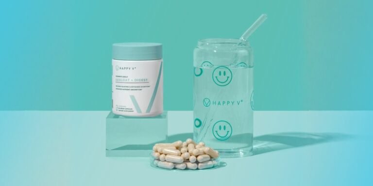 Helping Women Feel Less Bloated Without Juice Cleanses or Gut Gimmicks – A Look at Happy V