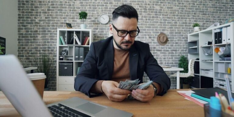 How Small Businesses Can Survive and Thrive During Seasonal Revenue Gaps